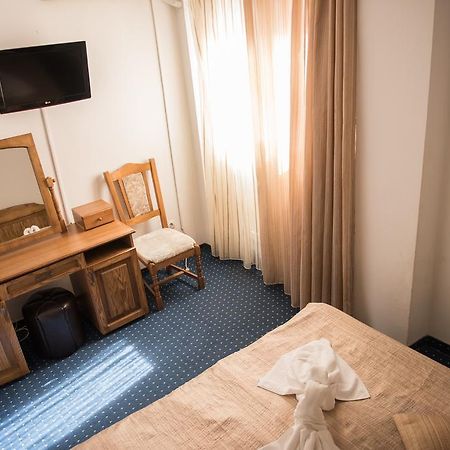 Hotel Dynes Eforie Nord Exteriör bild