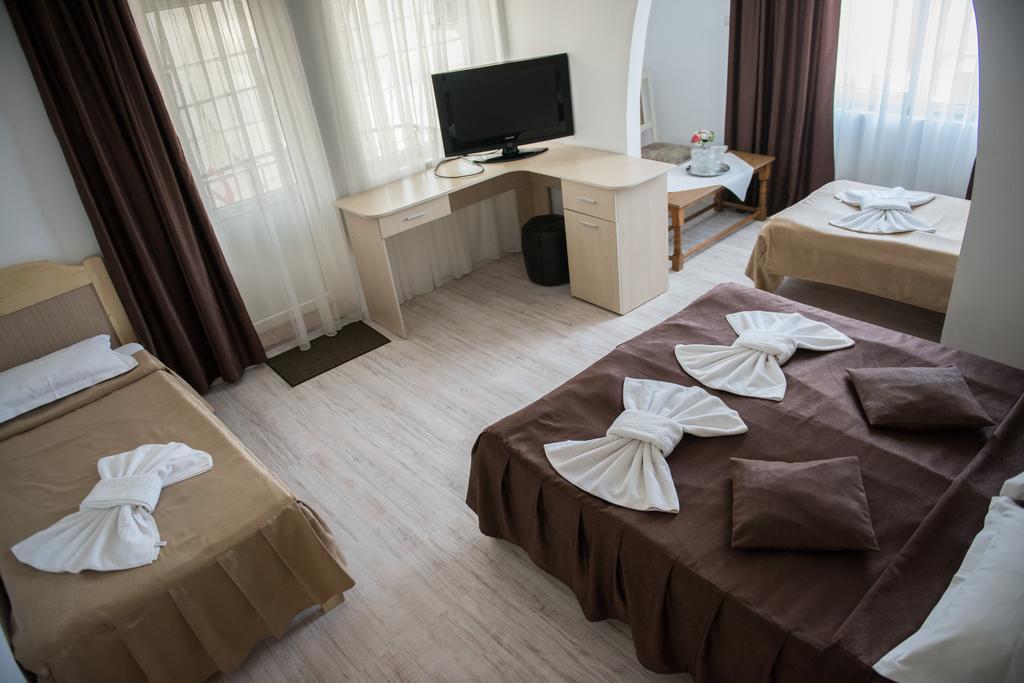 Hotel Dynes Eforie Nord Exteriör bild